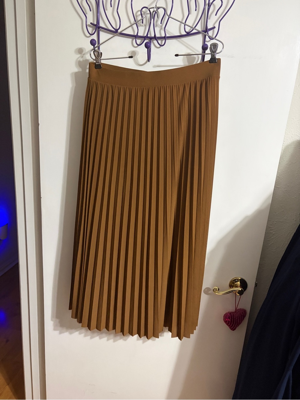 🥳 XL Women’s Pleated Midi Skirt in Camel Brown